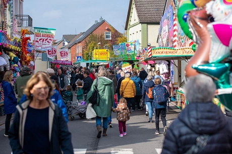 © Martin Elsen - Herbstmarkt in Horneburg © Martin Elsen - Herbstmarkt in Horneburg © © Martin Elsen