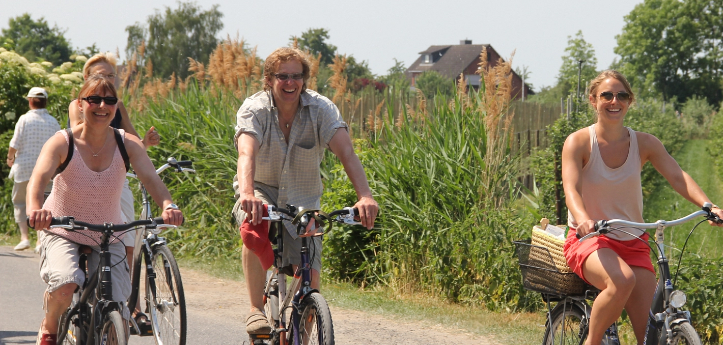 © Tourist Info Altes Land Radfahrer